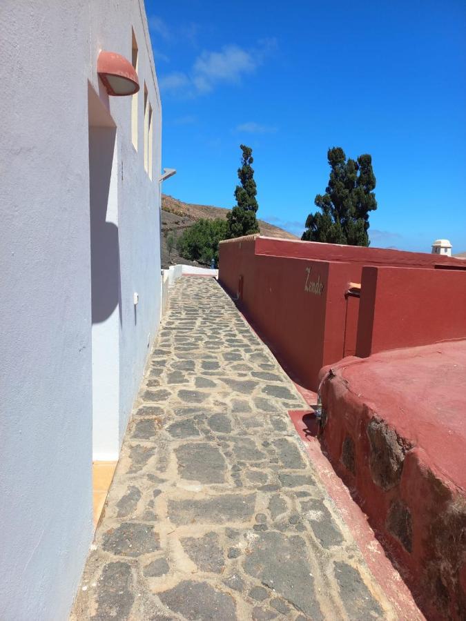Centro Ave Fenix Villa Femés Buitenkant foto